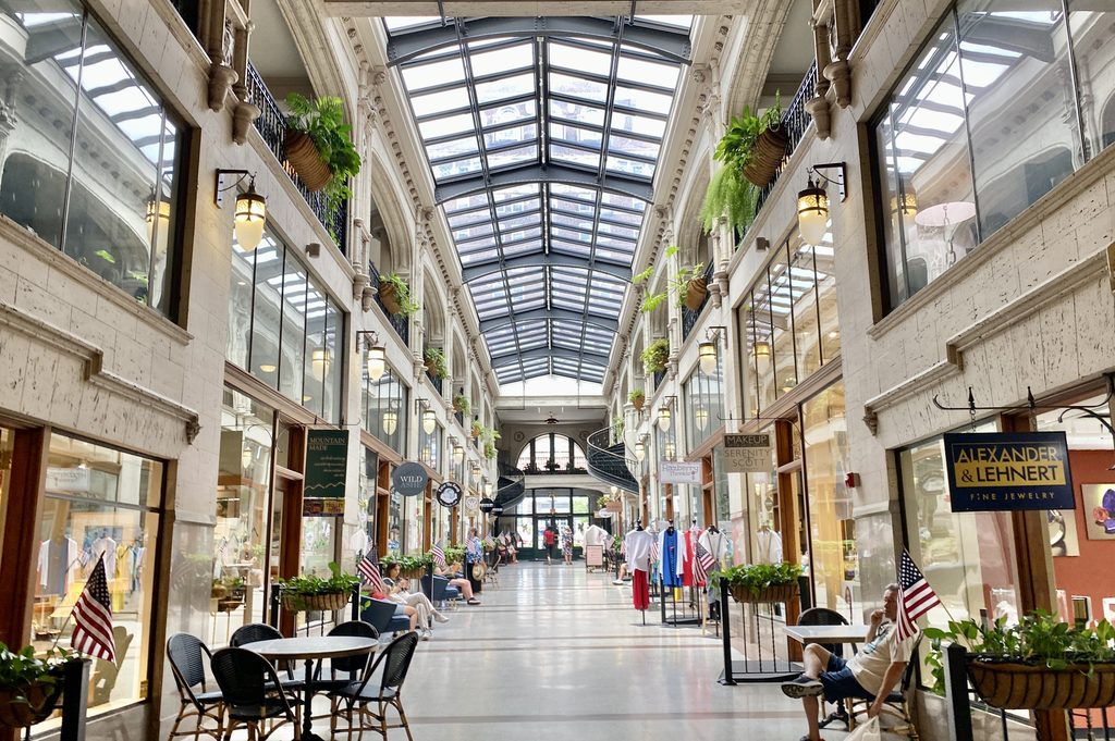 Arcade with a glass roof