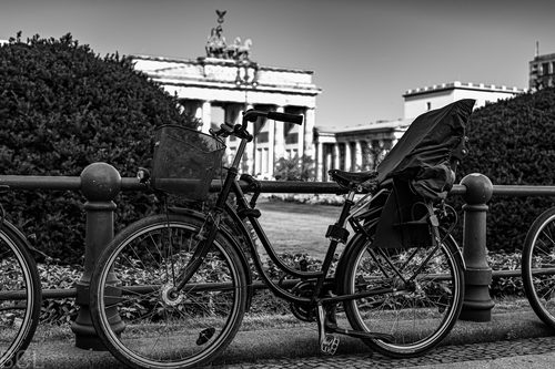 Bicycle at the Brandenburg Gate